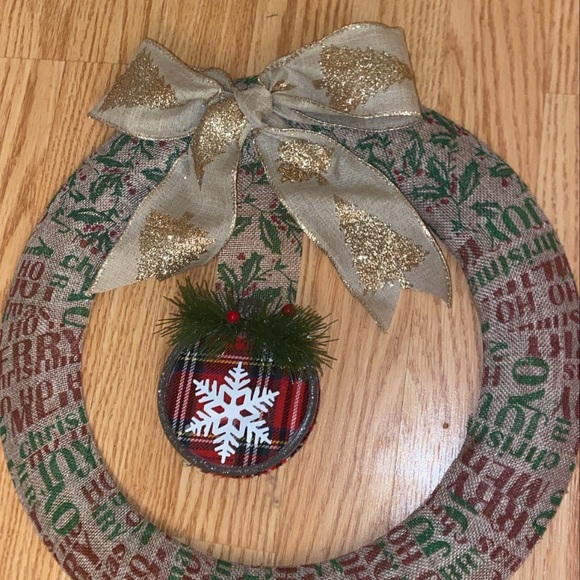 Christmas Wreaths - Picture 4 of 4